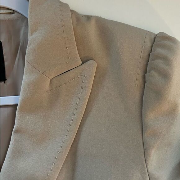 The Limited Tan Cropped Lined Blazer Size 6 - Picture 3 of 12